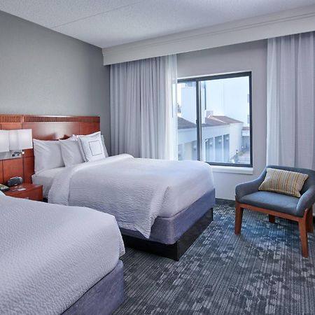 Hotel Courtyard By Marriott Indianapolis Castleton Esterno foto