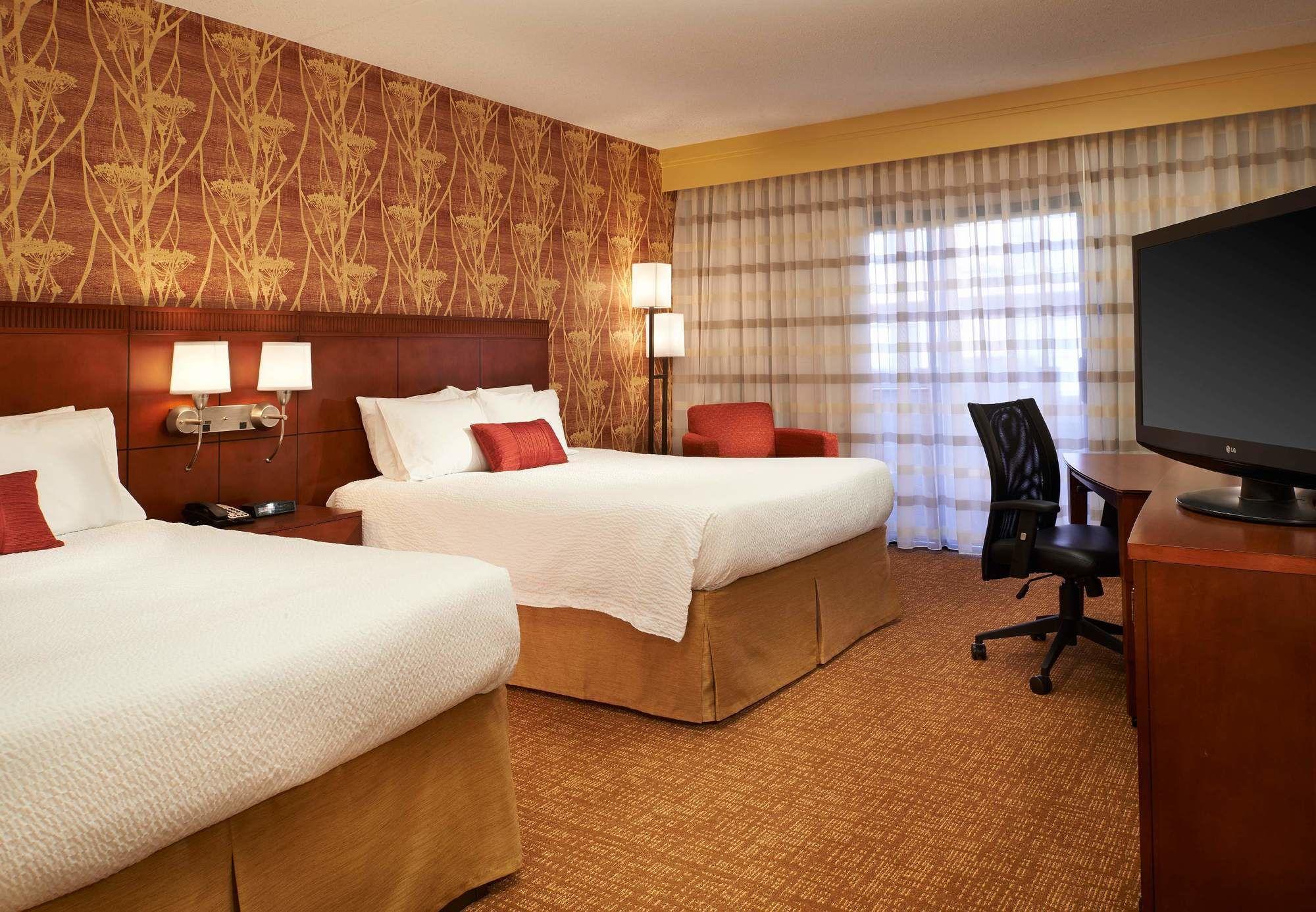 Hotel Courtyard By Marriott Indianapolis Castleton Esterno foto