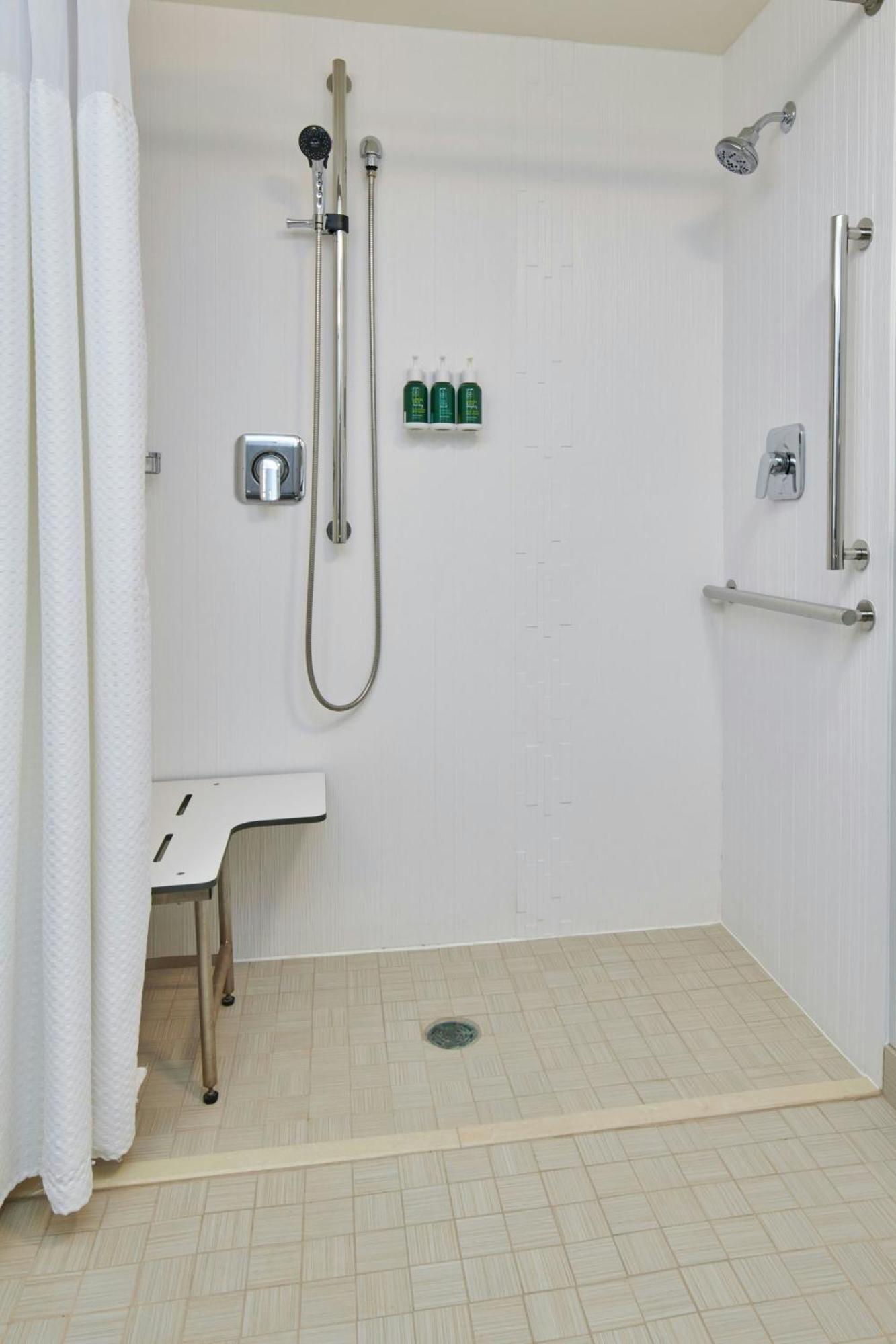 Hotel Courtyard By Marriott Indianapolis Castleton Esterno foto