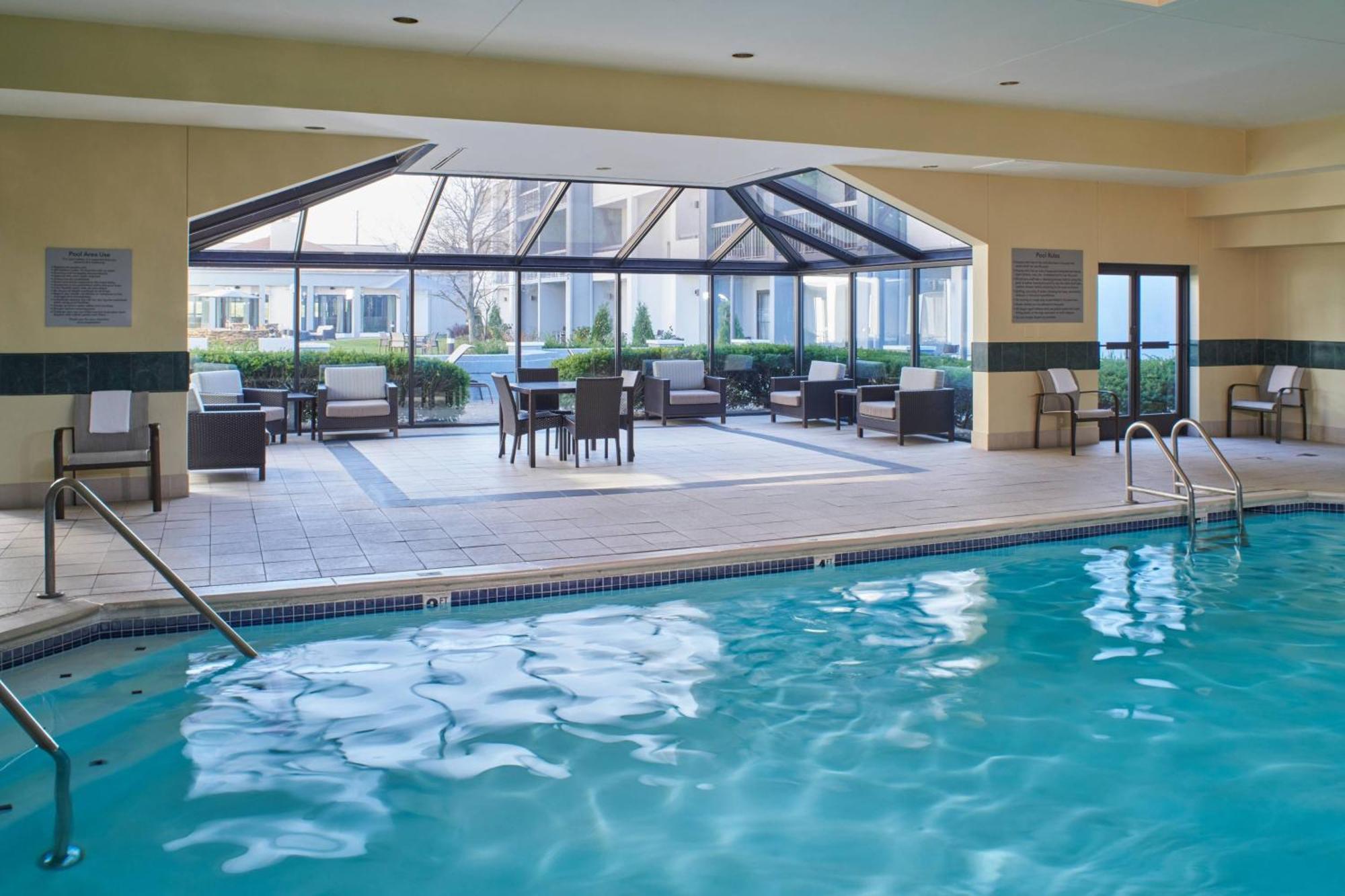 Hotel Courtyard By Marriott Indianapolis Castleton Esterno foto