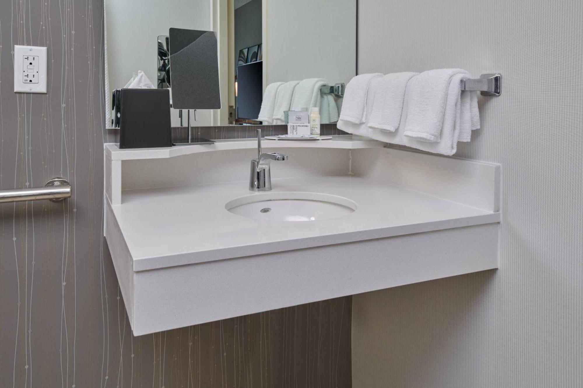 Hotel Courtyard By Marriott Indianapolis Castleton Esterno foto