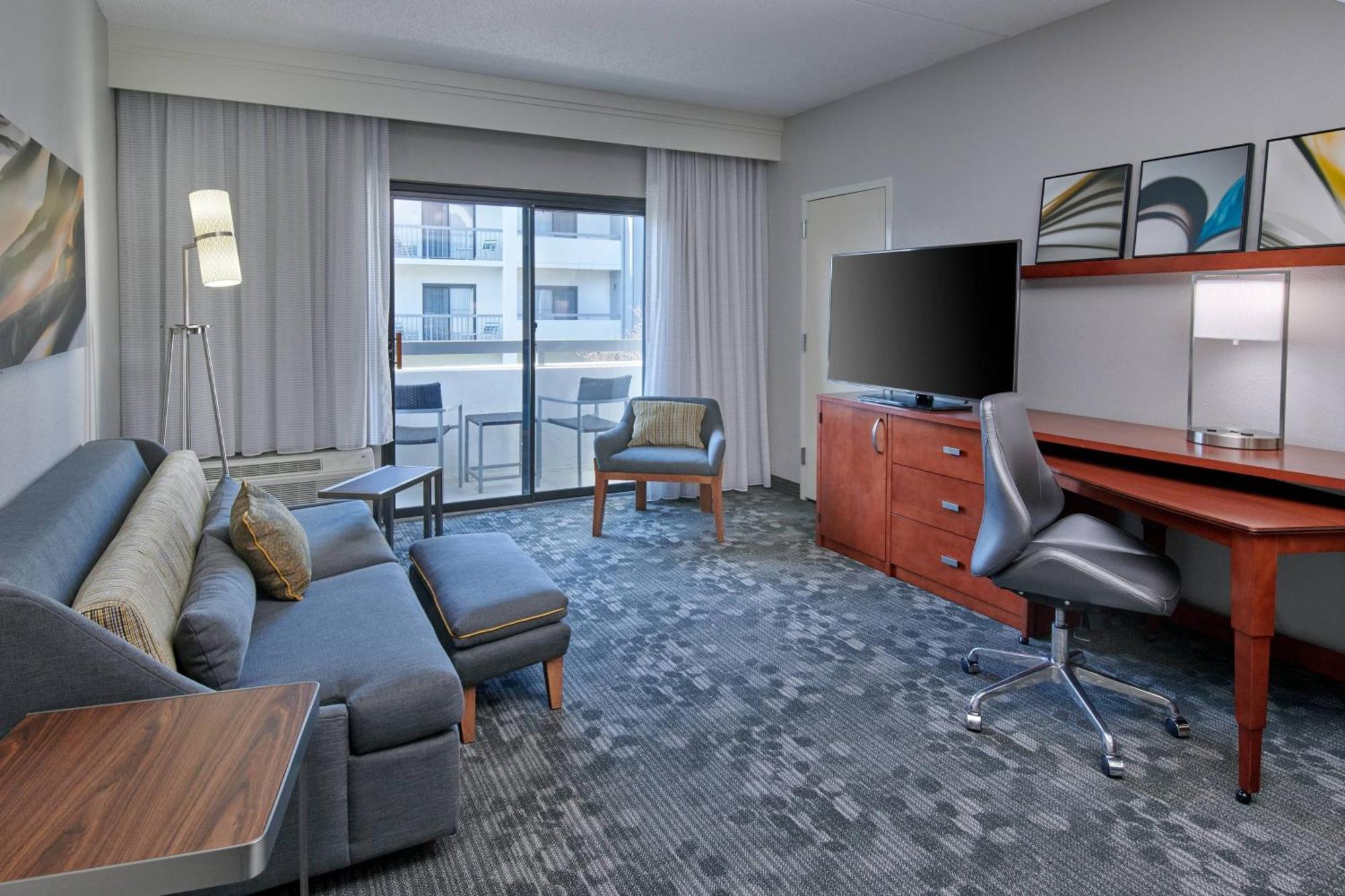 Hotel Courtyard By Marriott Indianapolis Castleton Esterno foto